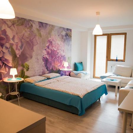 Blue Apartman Ni Exterior foto