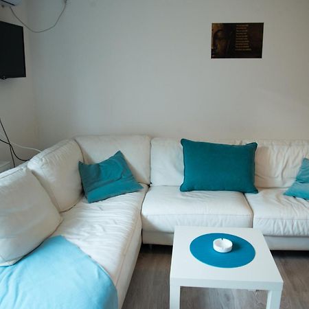 Blue Apartman Ni Exterior foto